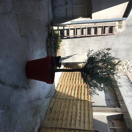 Le Brin D'Olivier Aparthotel Bourg-Saint-Andéol Екстериор снимка