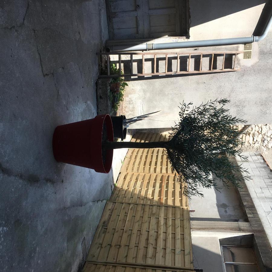Le Brin D'Olivier Aparthotel Bourg-Saint-Andéol Екстериор снимка